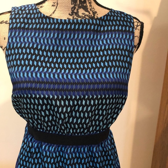 Loft dress - Picture 2 of 6